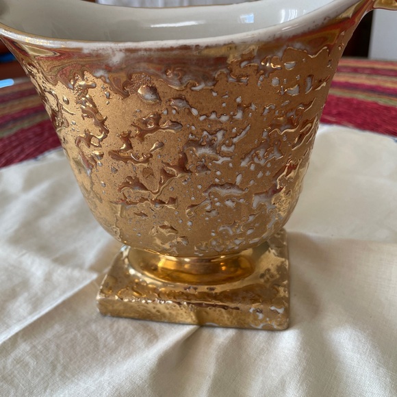 Vintage Weeping Gold Ceramic Vase by Holley Ross 22k gold - Picture 3 of 4
